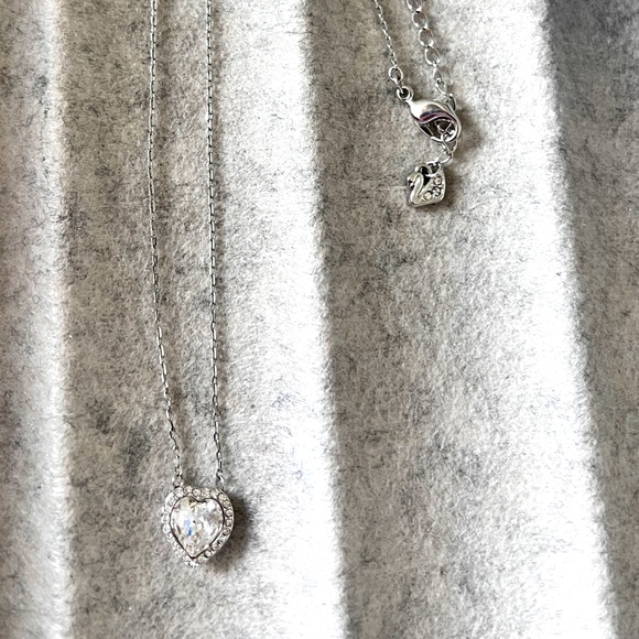 Swarovski necklace - Picture 1 of 2